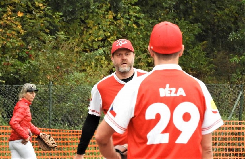 MČR SLOWPITCH 400+